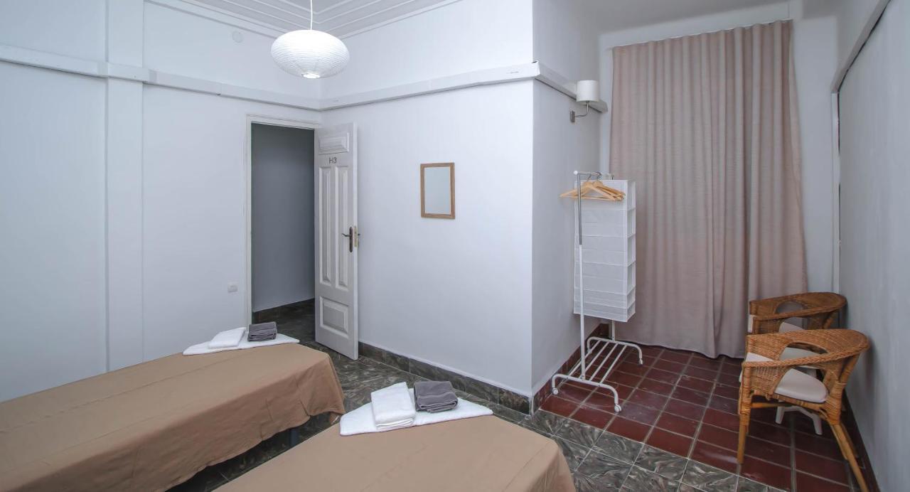 Rotaret Hotel Valencia Exterior photo